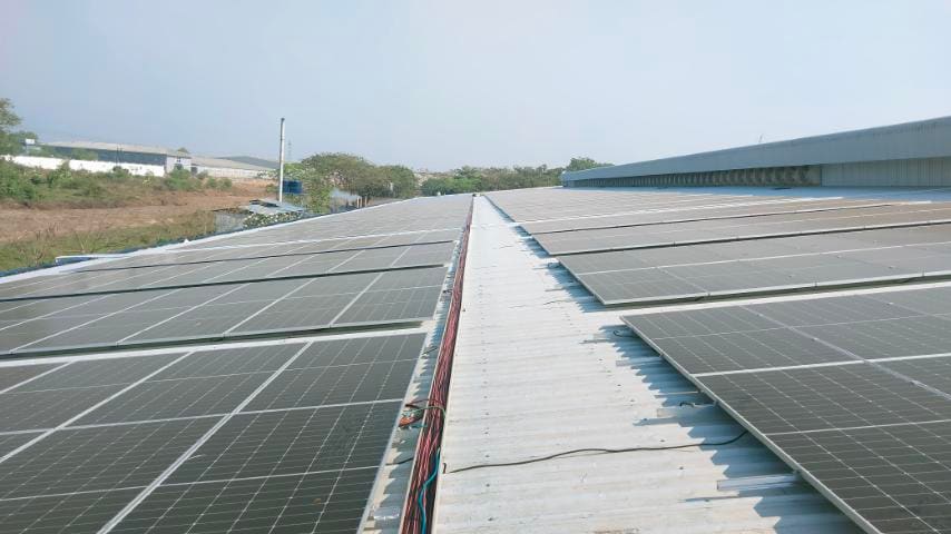 Factory rooftop installation